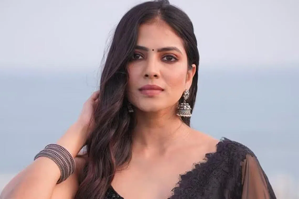 பிரபாஸுடன் நடிக்க காரணம்: மாளவிகா மோகனன்