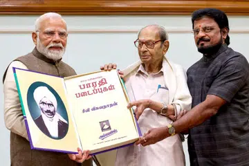 இந்தியத் திருநாட்டின் முன்னேற்றத்துக்காக வாழ்வை அர்ப்பணித்தவர் என்று பாரதியாருக்கு பிரதமர் மோடி புகழாரம்.