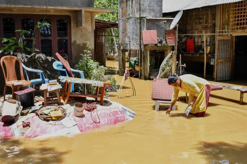 இந்திய மாநிலங்களைப் புரட்டிப்போடும் கனமழை: அசாமில் 41 பேர் உயிரிழப்பு