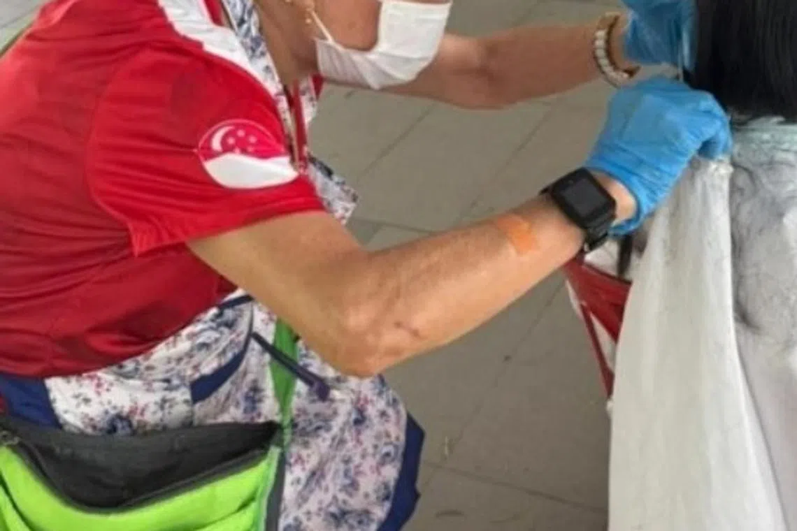 இலவச முடிதிருத்தும் தொண்டூழியர்களுக்கு மரியாதை அளிக்க வேண்டுகோள் 