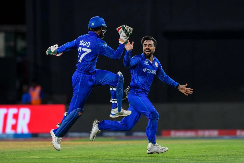 வாக்குவாதம், மழை, நேர வீணடிப்பு, காயம் என ஆட்டத்தின் ஒவ்வொரு பந்திலும் அனல் பறந்தது. 