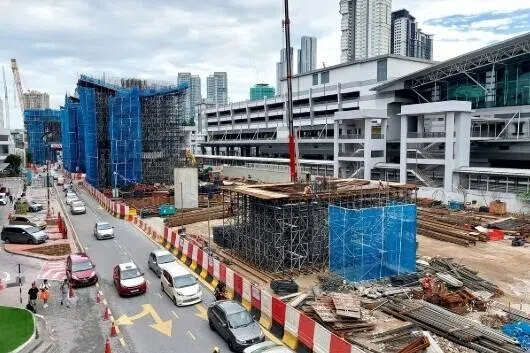 ஜோகூர் கட்டுமானத் துறை திண்டாட்டம்: வெளிநாட்டு ஊழியர்கள் தேவை என வலியுறுத்து