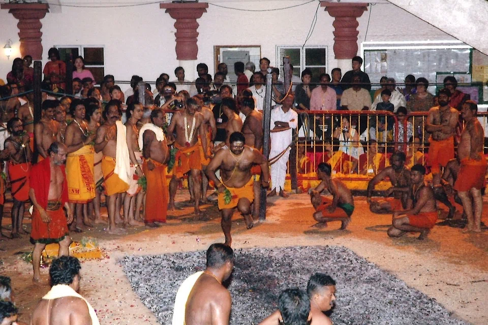 நான் 1984ஆம் ஆண்டு முதல் ஸ்ரீ மாரியம்மன் கோயில் தொண்டனாக ஆண்டுதோறும் தீமிதித்து என் ஆன்மிகக் கடமையை நிறைவேற்றி வருகிறேன். 