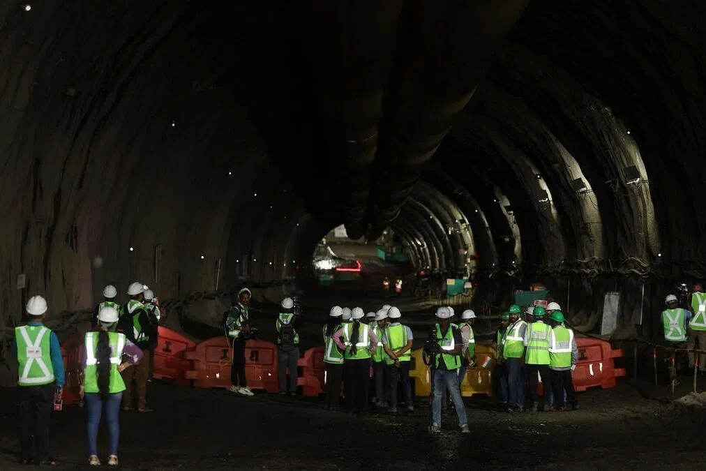 மும்பை-அகமதாபாத் புல்லட் ரயில் திட்டம்: 2027 டிசம்பரில் முதல்கட்ட ரயில் பாதை திறப்பு