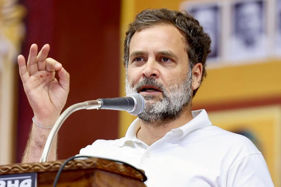 கோவையில் வெள்ளிக்கிழமை ‘இண்டியா’ கூட்டணி வேட்பாளர்களை ஆதரித்துப் பேசிய காங்கிரஸ் கட்சியின் முன்னாள் தலைவர் ராகுல் காந்தி.