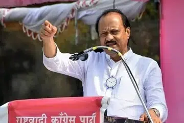 66 வயது அஜித் பவார்.