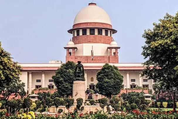 மாதவிடாய்க் கட்டாய விடுப்பு பெண்களைப் பாதிக்கும்: உச்ச நீதிமன்றம்