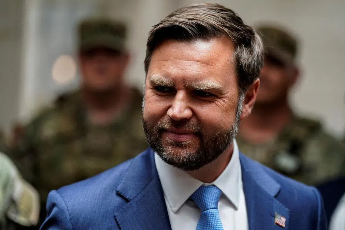 உக்ரேனியப் பாதுகாப்பில் ஐரோப்பா அதிகப் பொறுப்பை ஏற்கவேண்டும்:  வான்ஸ்