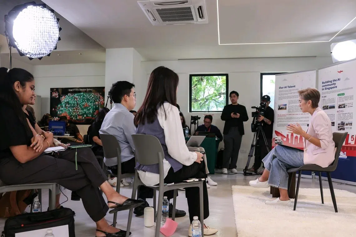 தவறான இணையப் பதிவுகளுக்கு எதிரான ‘உண்மைத் தகவல் கட்டமைப்பு’  