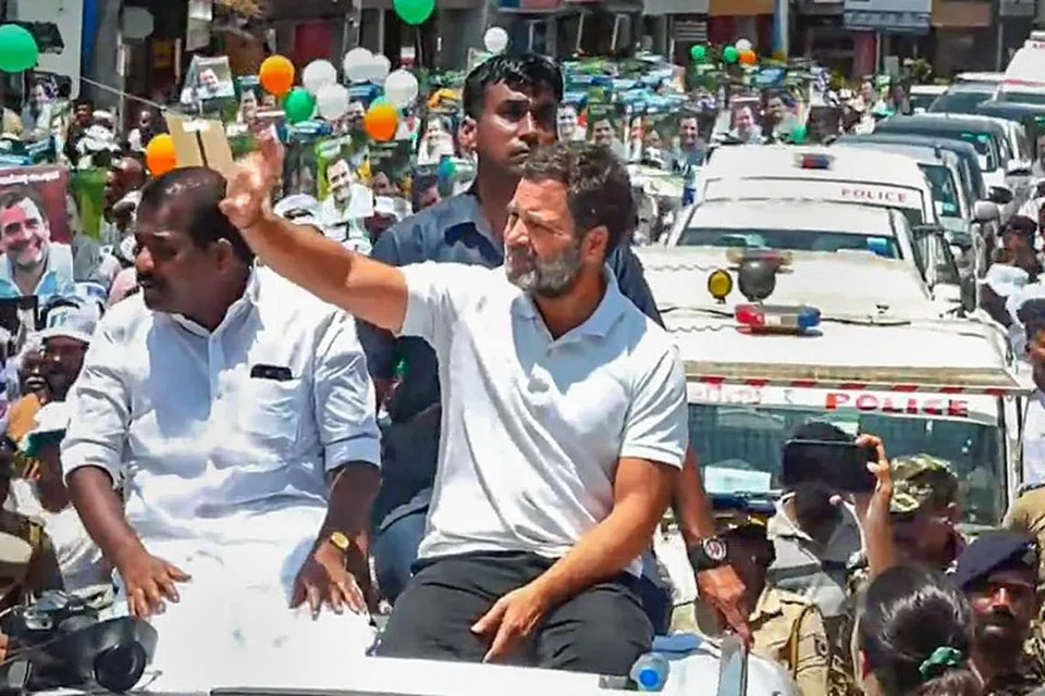 ராகுல் காந்தி திங்கட்கிழமை நீலகிரி தொகுதிக்குச் சென்றார்.
