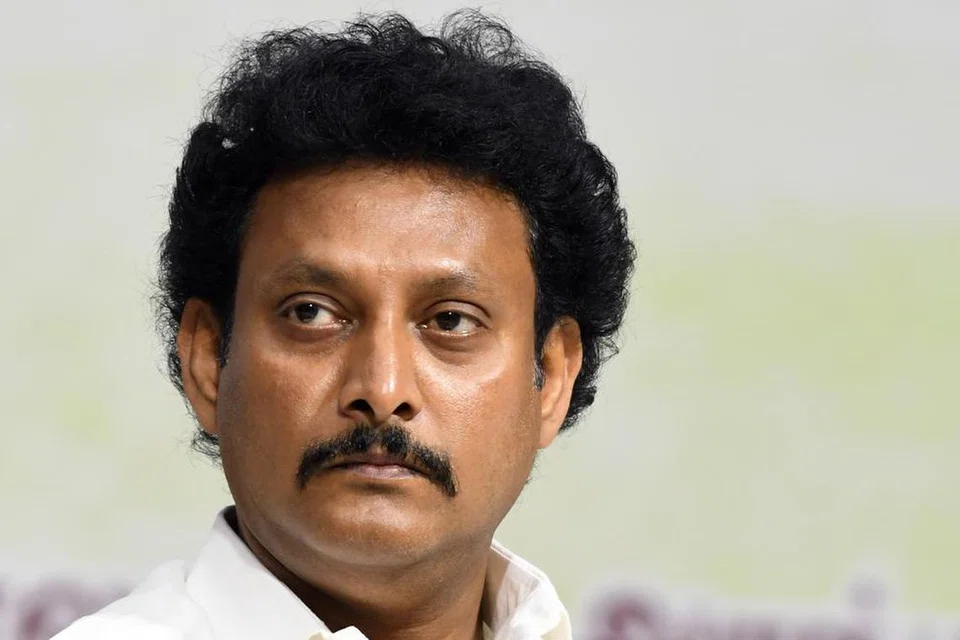 அன்பில் மகேஷ்.