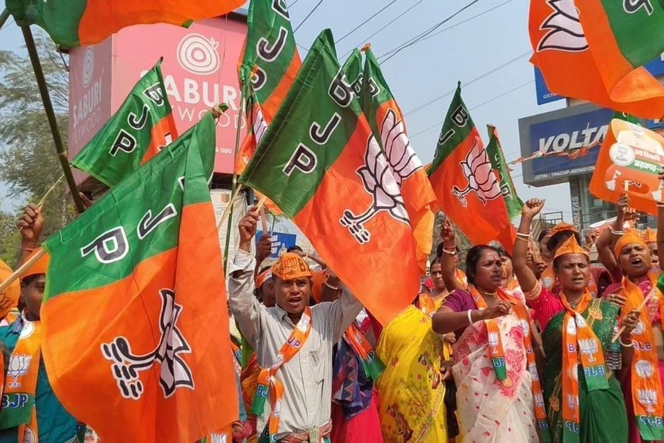 மூன்று மாநிலங்களிலும் குறிப்பிட்ட எண்ணிக்கையிலான தொகுதிகள், கட்சித் தலைமையின் நேரடிக் கண்காணிப்பின்கீழ் கொண்டுவரப்பட்டு களத்திட்டங்கள் மேற்கொள்ளப்பட்டு வருகின்றன.