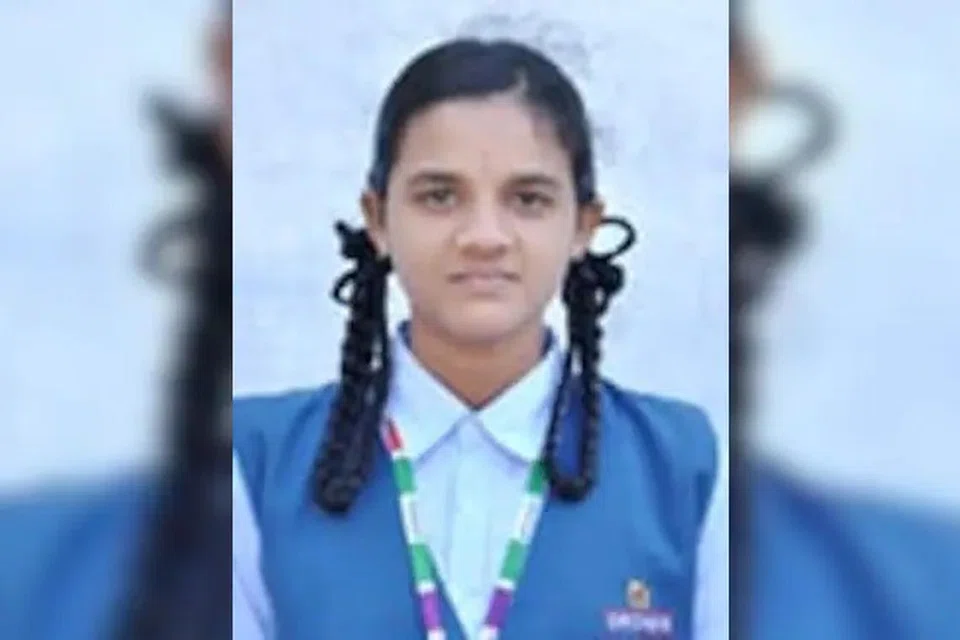 பள்ளிக்கு வெளியே மயங்கி விழுந்து மாண்ட ஸ்ரீநிதி.