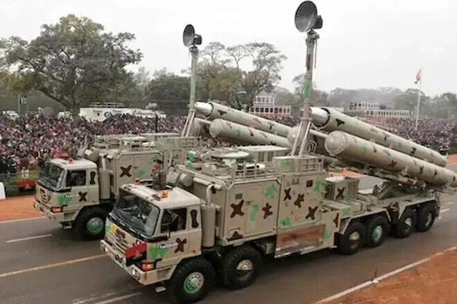 ரூ.79,000 கோடி ராணுவத் தளவாடங்கள் வாங்க தற்காப்பு அமைச்சு ஒப்புதல்