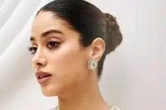 மறைந்த நடிகை ஸ்ரீதேவியின் மகள் ஜான்வி கபூர்.