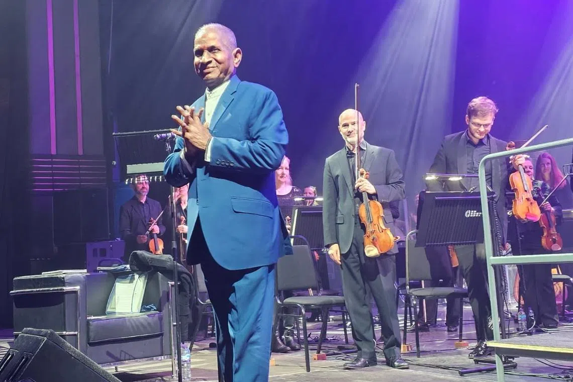 சிம்ஃபொனியால் சிலிர்க்க வைத்த இசைஞானி