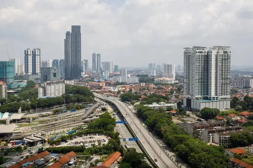 ஜோகூர்-சிங்கப்பூர் சிறப்புப் பொருளியல் மண்டலத் திட்டத்தை மார்ச்சில் தொடங்க மலேசியா இலக்கு