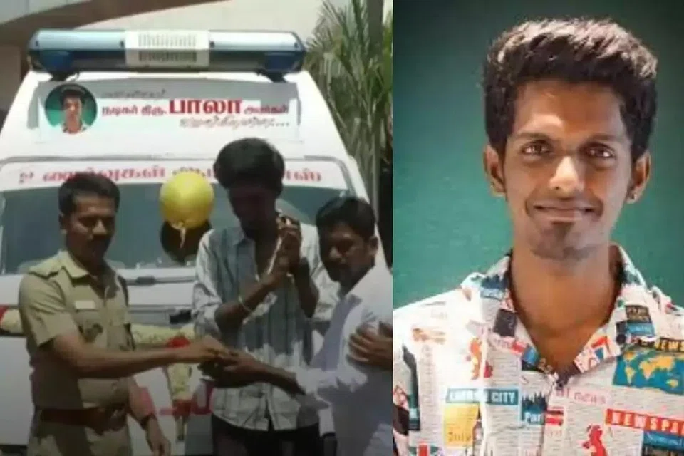 ஆம்புலன்ஸ் வாகனத்தை அளிக்கும் பாலா.