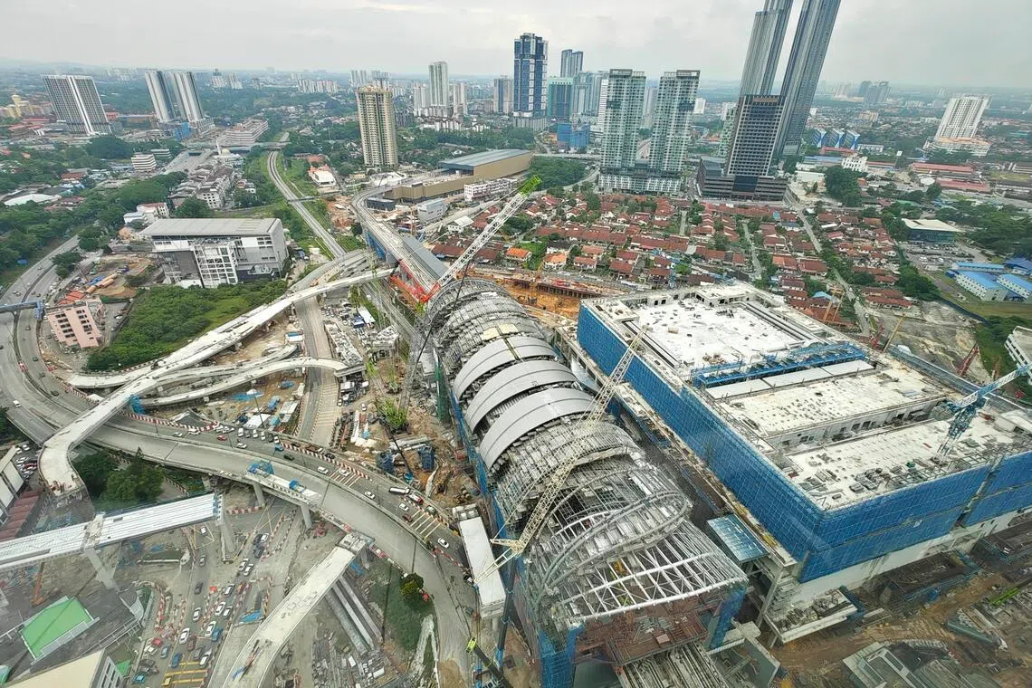 ஆர்டிஎஸ் சேவையில் 100 குடிநுழைவு மின்வாயில்கள்