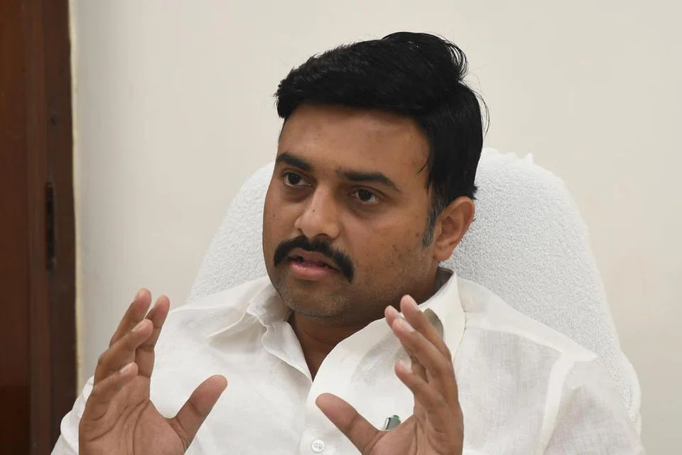 தமிழக ஆதிதிராவிடர், பழங்குடியினர் நலத்துறை அமைச்சர் எம். மதிவேந்தன்.