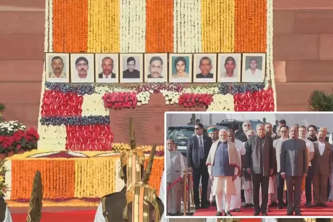 நாடாளுமன்றத் தாக்குதல் நினைவு தினம்: துணை அதிபர், பிரதமர் மோடி உள்ளிட்ட தலைவர்கள் அஞ்சலி