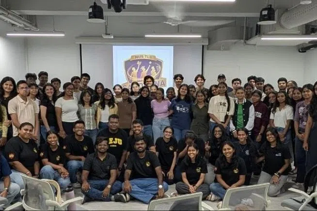 பல்கலைக்கழகப் பயணத்தில் வழிகாட்டும் ‘சாதனா’