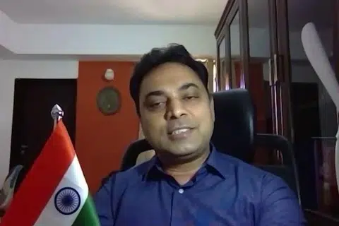 கே.வி.சுப்பிரமணியன்.