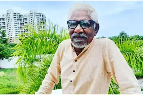 இயக்குநர் பாரதிராஜா.