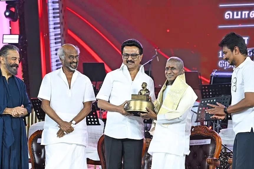 நான் பார்த்து வியந்த மனிதர் இளையராஜா: ரஜினி புகழாரம்