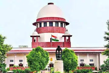 பீகார் வாக்காளர் பட்டியலிலிருந்து நீக்கப்பட்டோர், சேர்க்கப்பட்டோரின் விவரங்களை வெளியிட தேர்தல் ஆணையத்திற்குக் காலக்கெடு விதிக்கப்பட்டுள்ளது.