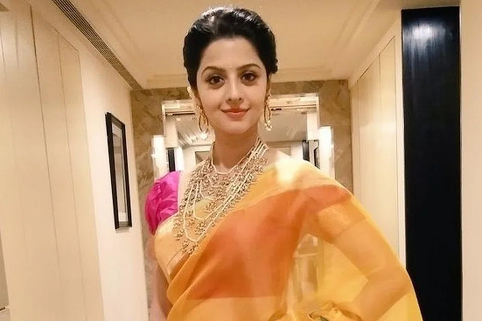 வேதிகா.