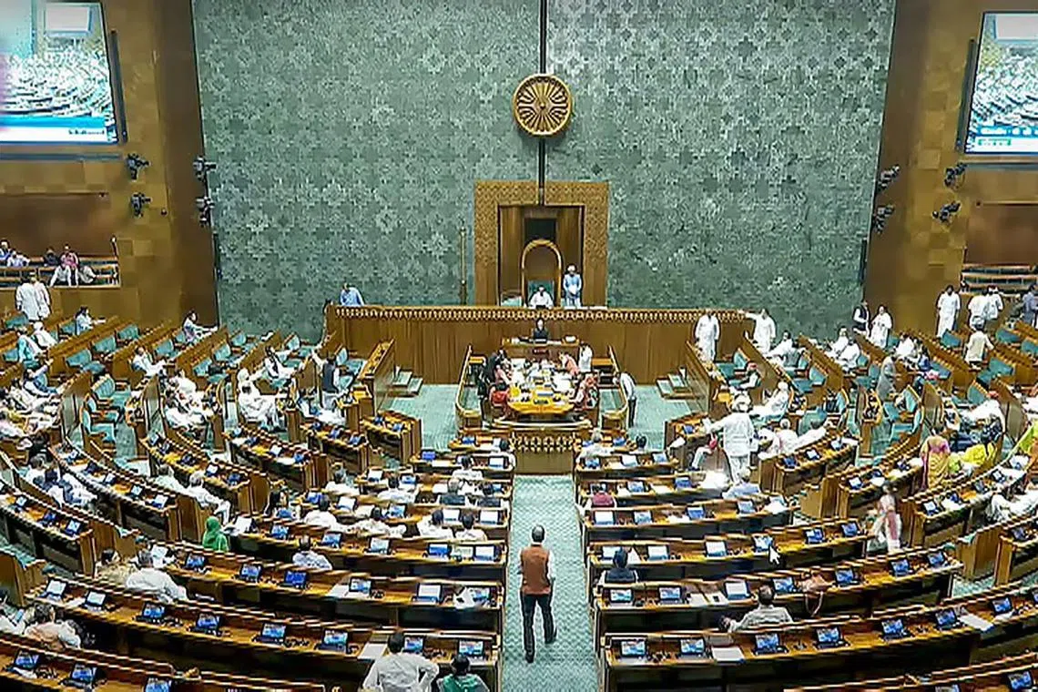 இந்தியா: உலகிலேயே முதல்முறையாக 
22 மொழிகளில் நாடாளுமன்ற நடவடிக்கை