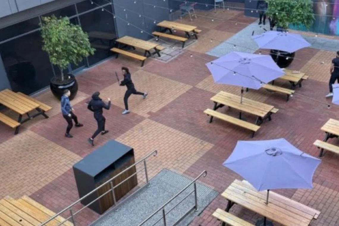 மெல்பர்ன் கடைத்தொகுதியில் கத்திக்குத்து