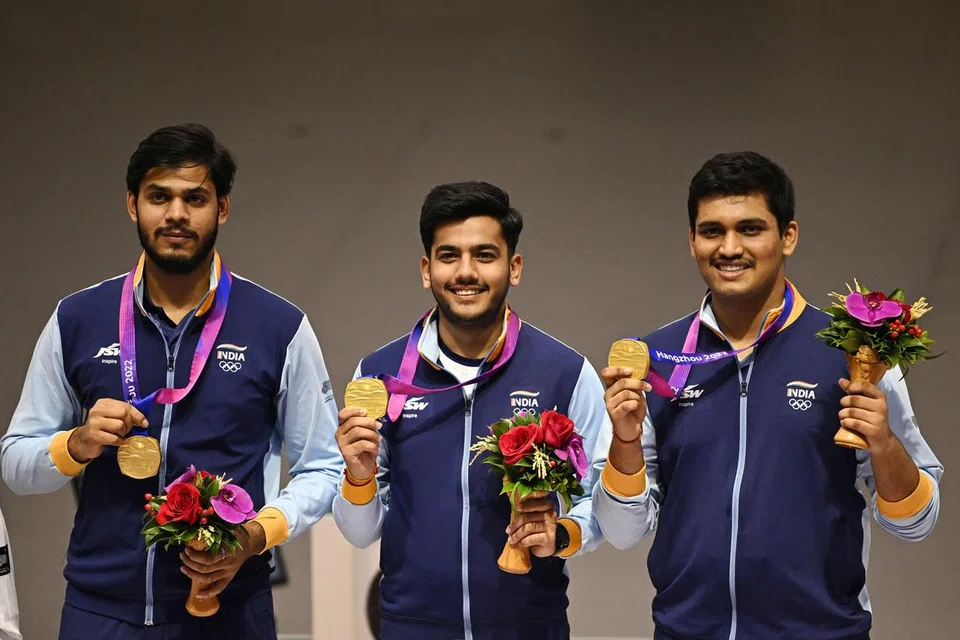 துப்பாக்கி சுடுதல் போன்ற விளையாட்டுகளில் பதக்கங்களைக் குவித்தது இந்தியா.