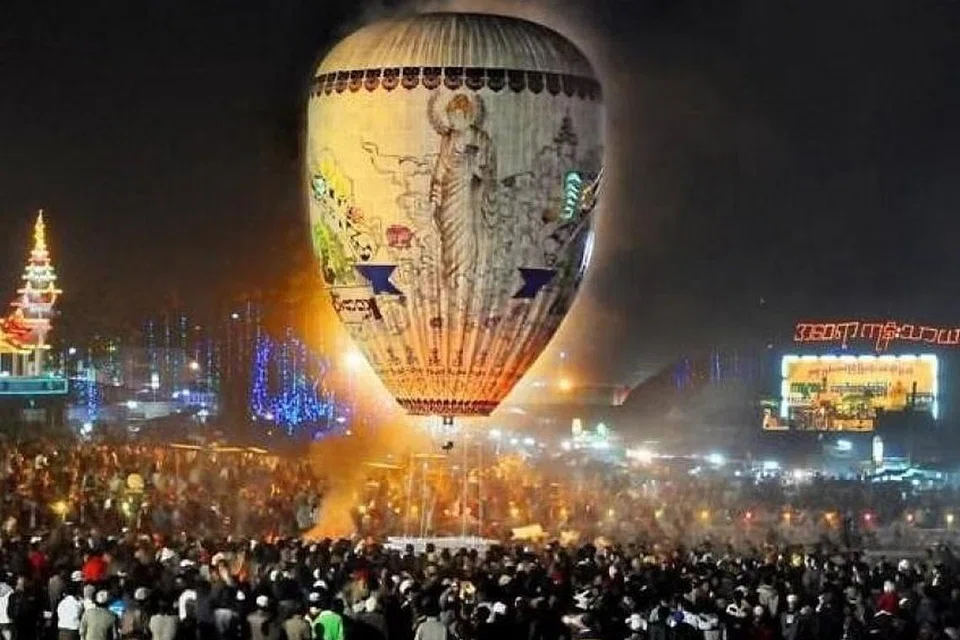 மியன்மாரின் ஷேன் மாநிலத்தில் நவம்பர் 21 முதல் நவம்பர் 27 வரை ஏழு நாள்கள் வெப்பக்காற்று பலூன் திருவிழா நடைபெறுகிறது.