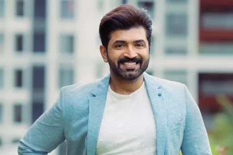 ‘ரெட்ட தல’யில் இரட்டை வேடங்களில் அருண் விஜய்