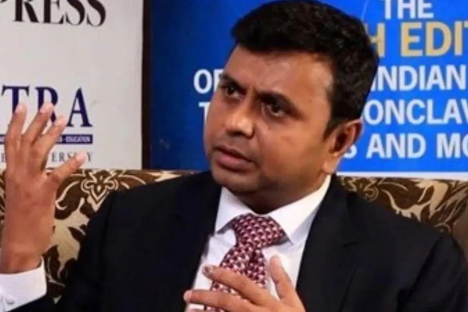 திமுக செய்தித் தொடர்பாளர் சரவணன் அண்ணாதுரை.