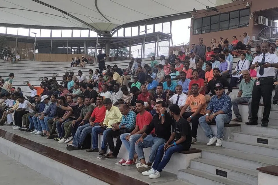 பறவைப் பூங்காவிற்கு வெளிநாட்டு ஊழியர்களை அழைத்துச் சென்றது ரட்சணிய சேனையின் தமிழ் ரட்சிப்புத் திருச்சபை.