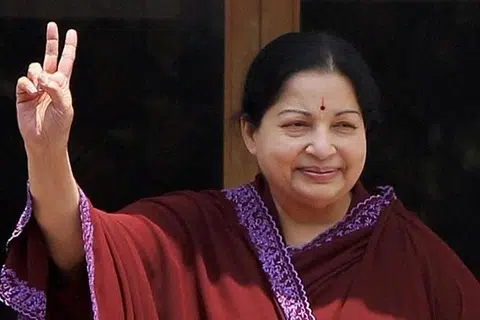தமிழகத்தில் நடைபெற்ற பத்தாவது சட்டமன்றத் தேர்தலில் வெற்றிபெற்று முதல்வரானார் ஜெயலலிதா.