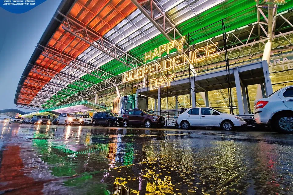 சென்னை விமான நிலையம்.