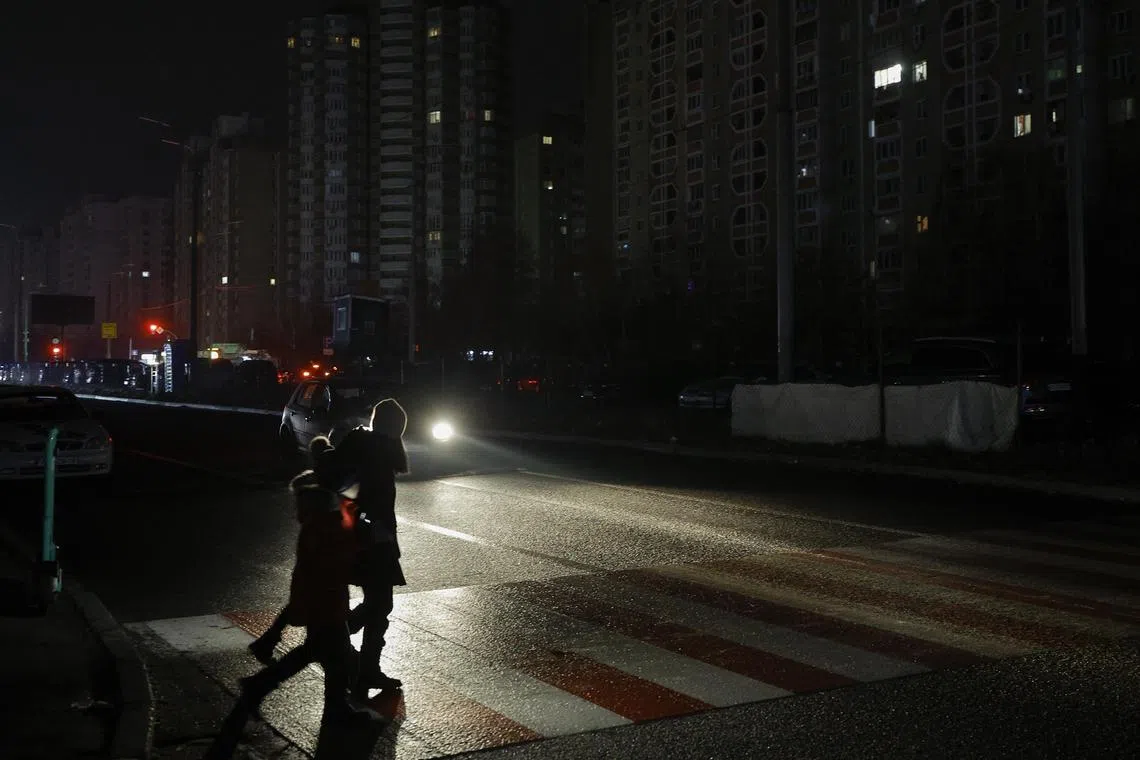 உக்ரேனின் எரிசக்திக் கட்டமைப்பின் மீது ர‌ஷ்யா தாக்குதல்