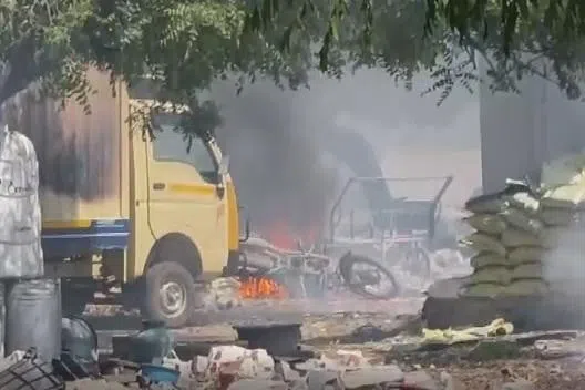 பட்டாசு ஆலையில் வெடி விபத்து; ஒருவர் உயிரிழப்பு, ஒன்பது பேர் படுகாயம்