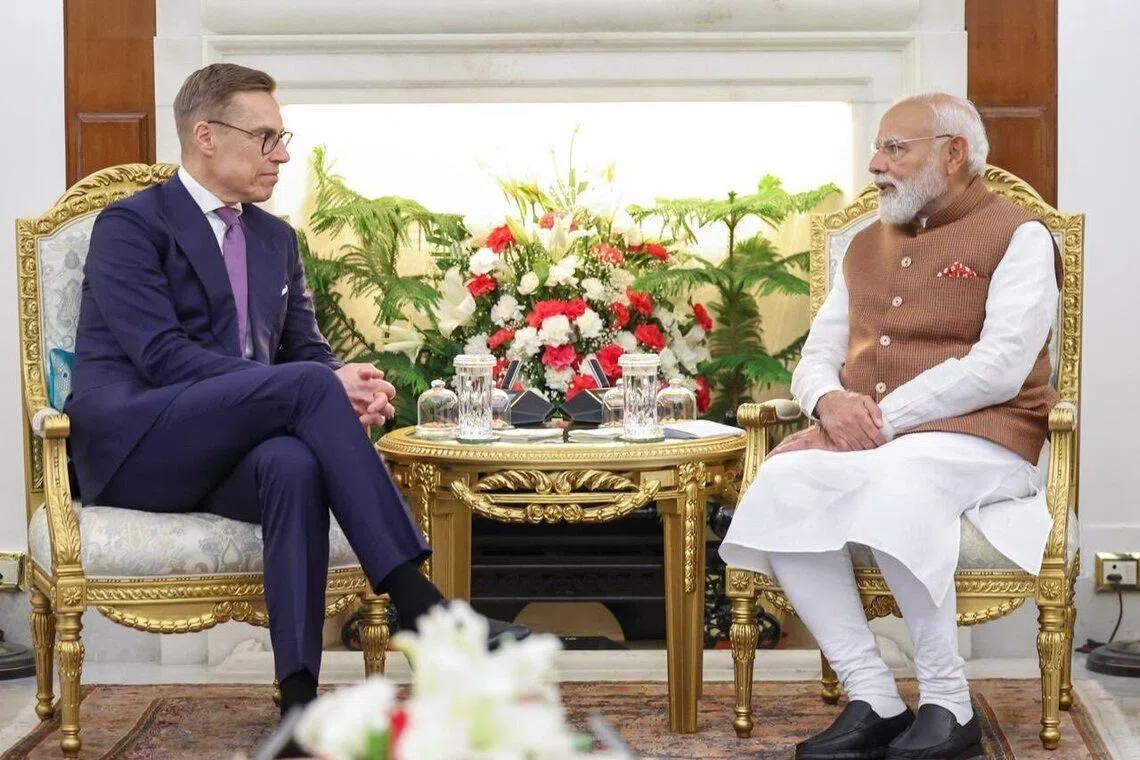 பிரச்சினைகளுக்கு ராணுவ மோதல் தீர்வல்ல: மோடி