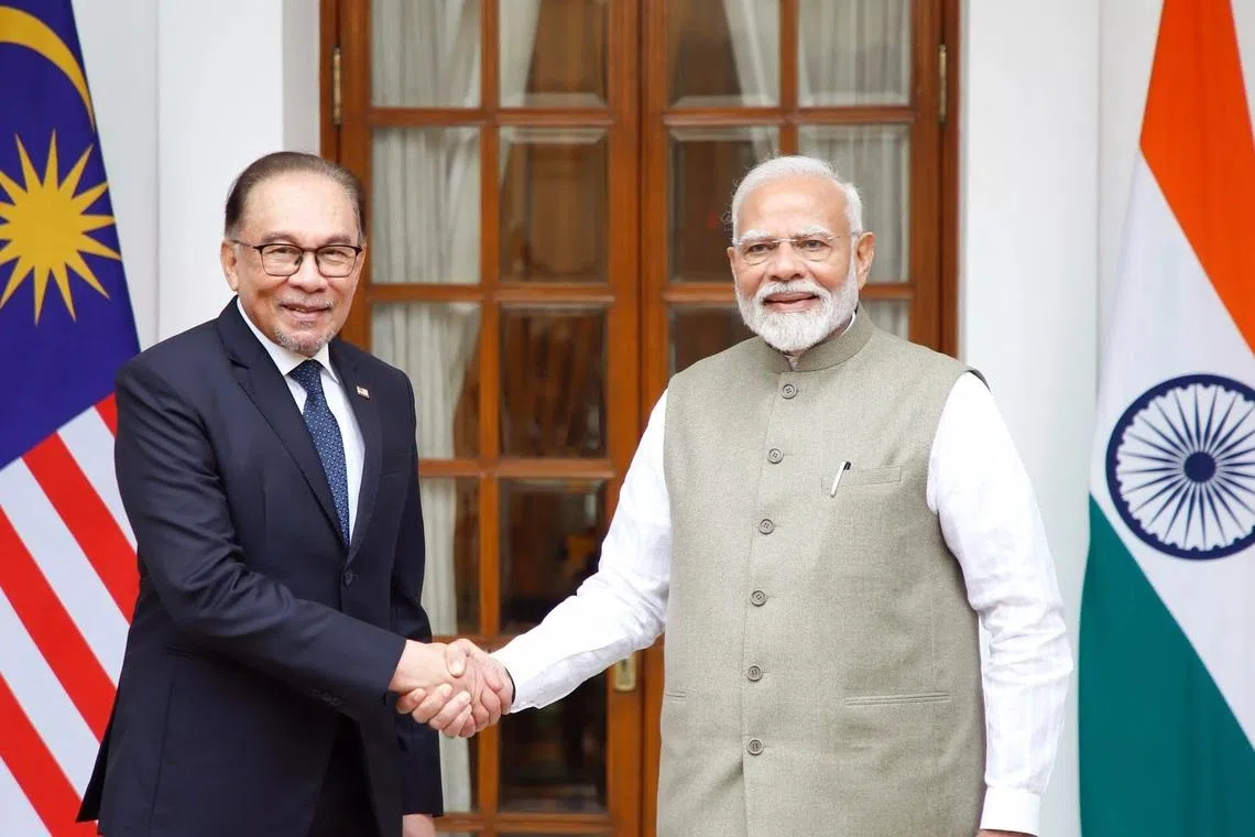 பிப்ரவரி 7: இரண்டு நாள் பயணமாக மலேசியா செல்லும் மோடி