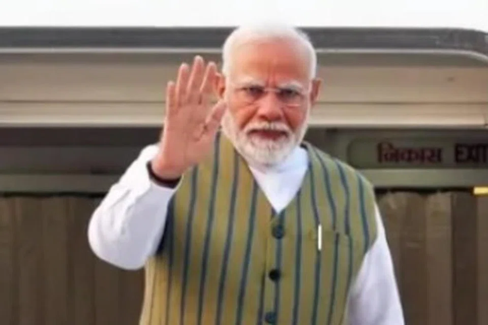 ரஷ்யாவுக்குப் புறப்பட்டுச் சென்ற இந்தியப் பிரதமர் மோடி.
