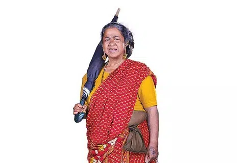 ராதிகா சரத்குமார்.