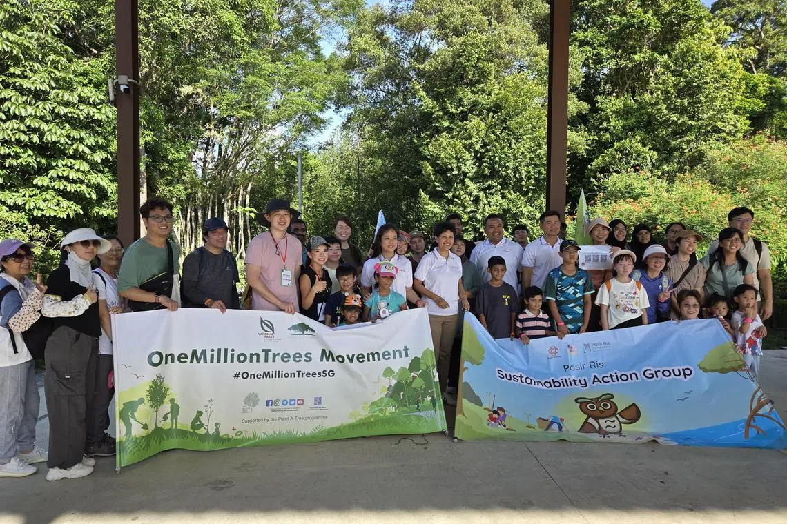 புலாவ் உபினில் சமூக மரம் நடும் நிகழ்வு