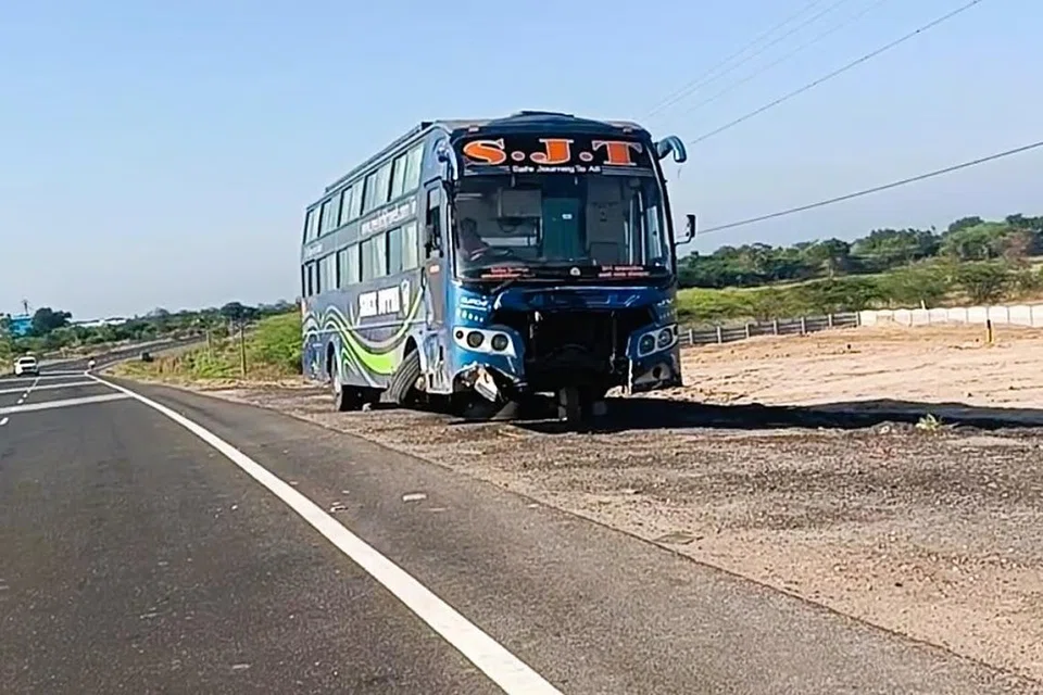 மாரடைப்பால் உயிரிழந்த கண்ணன் ஓட்டிச் சென்ற பேருந்து. 