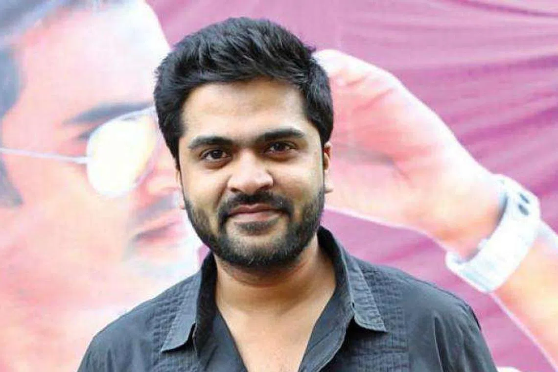 துபாய்க்கு சென்று கிரிக்கெட் போட்டியை நேரில் கண்டுகளித்த சிம்பு