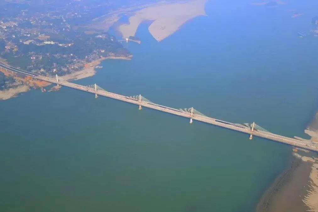 பிரம்மபுத்திரா ஆற்றின் குறுக்கே ரூ.3,030 கோடியில் மிகப் பெரிய பாலம்